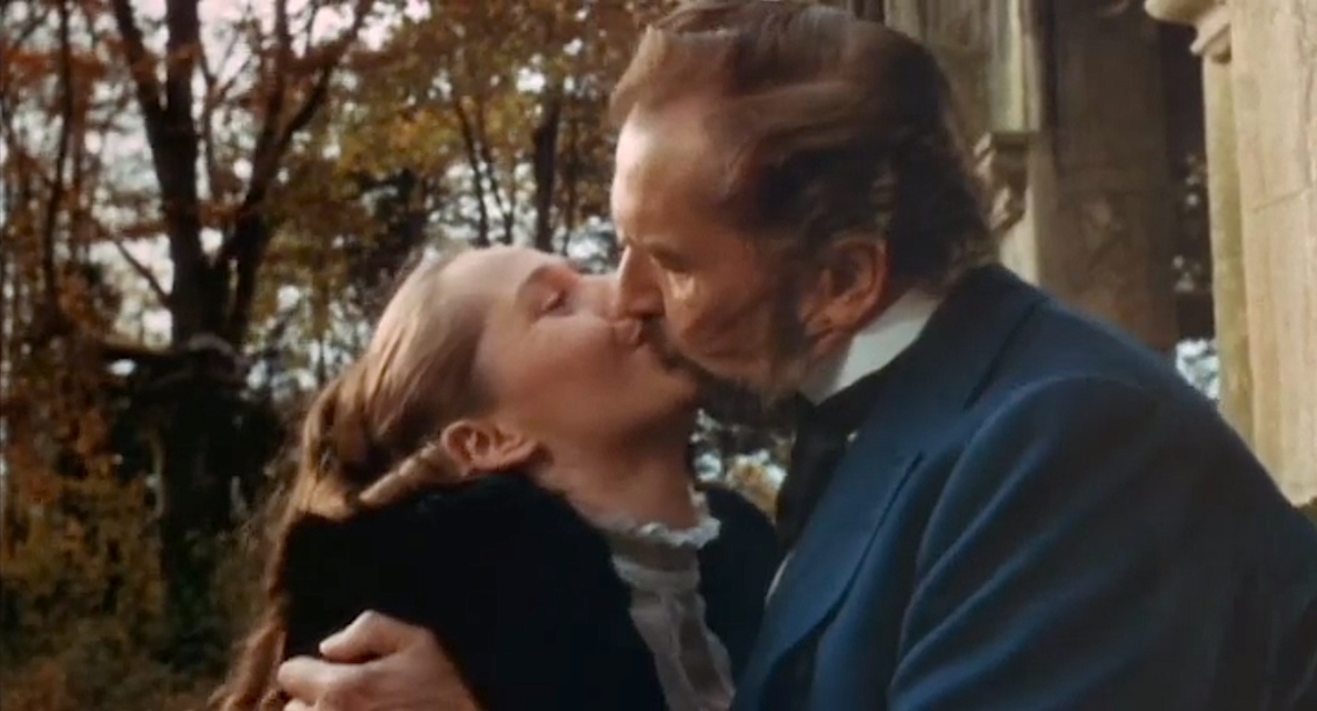 Vincent Price in the movie The Oblong Box