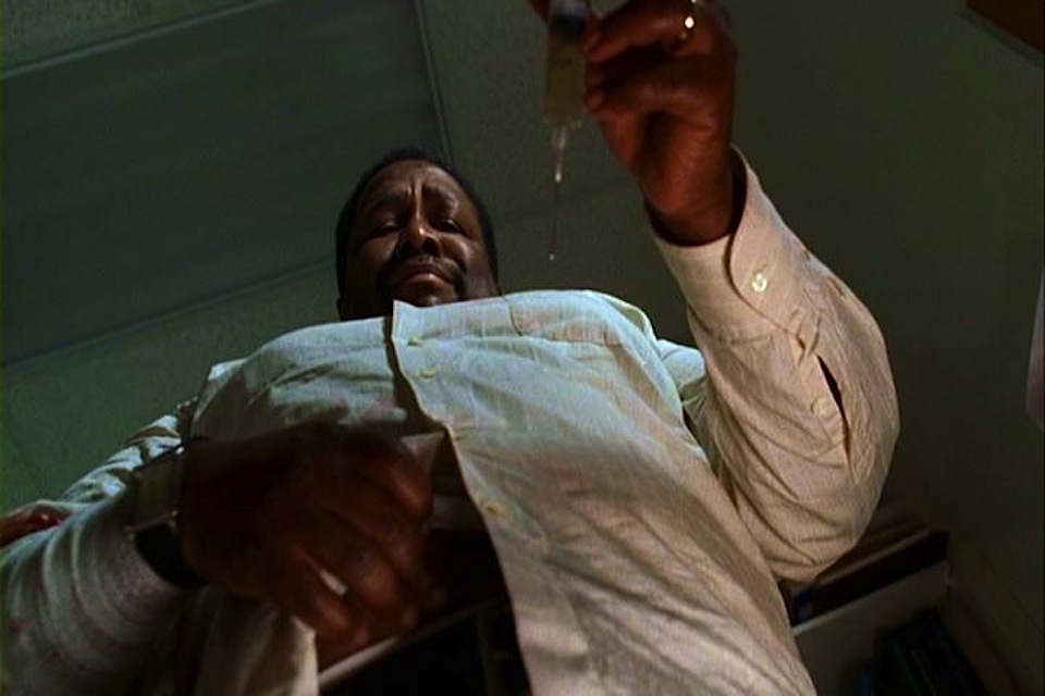 A scene from the horror TV show Fear Itself: Something with Bite