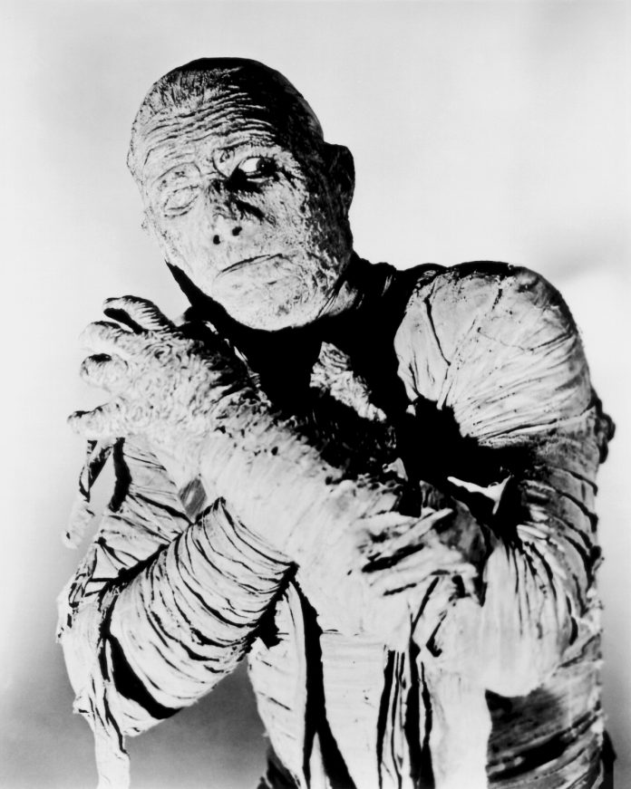 Lon Chaney in The Mummy