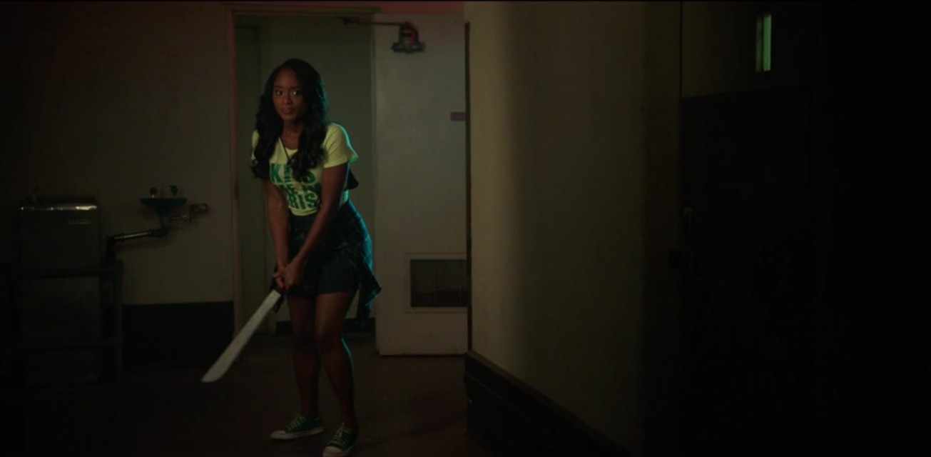 A scene from the horror movie Into the Dark: Crawlers