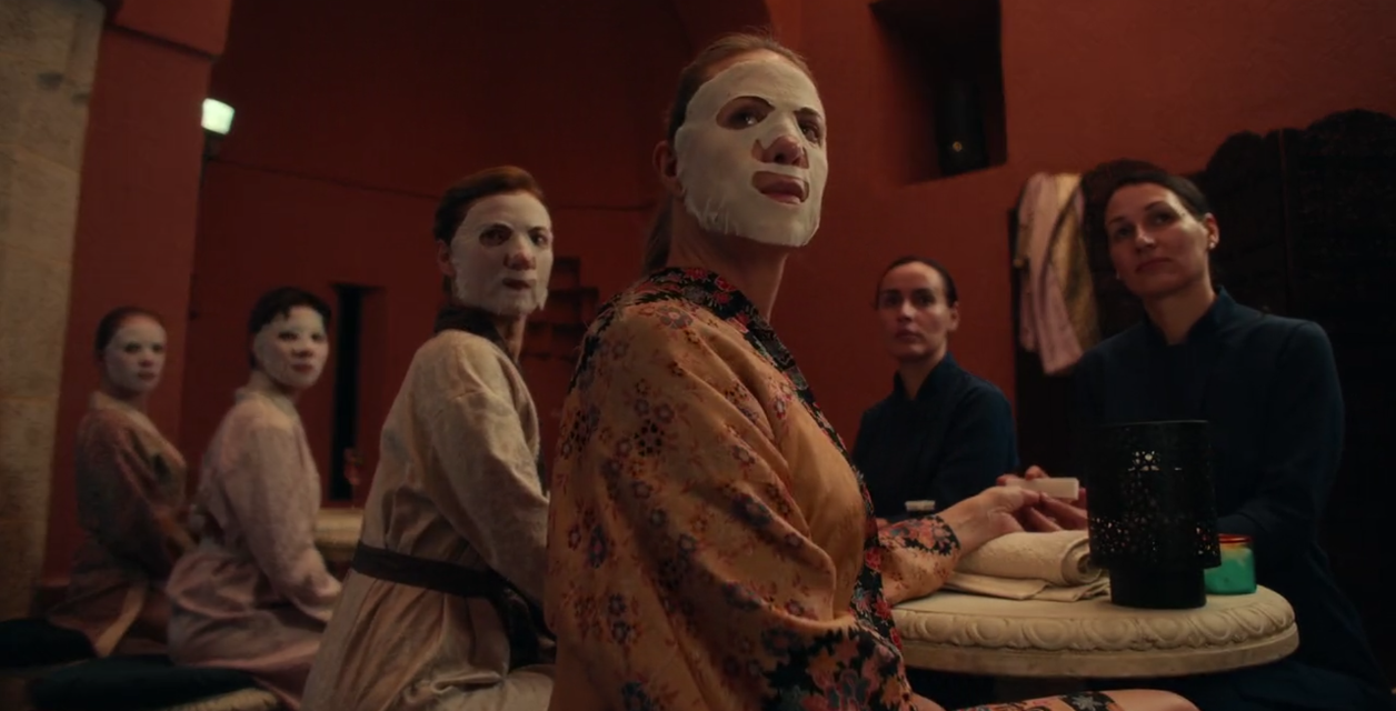 A scene from the vampire movie The Invitation